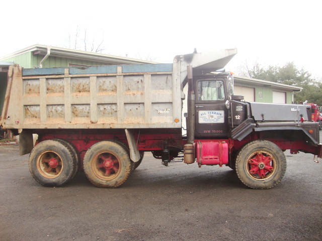 Mack M45SX Dump Truck - 1/48 - HartSmith Models - N.MIB